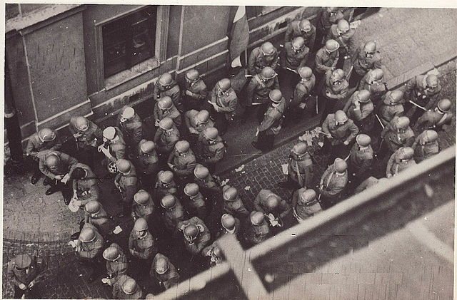 Jak ubiegać się o odszkodowanie za krzywdy wyrządzone przez PRL? – kompleksowy przewodnik